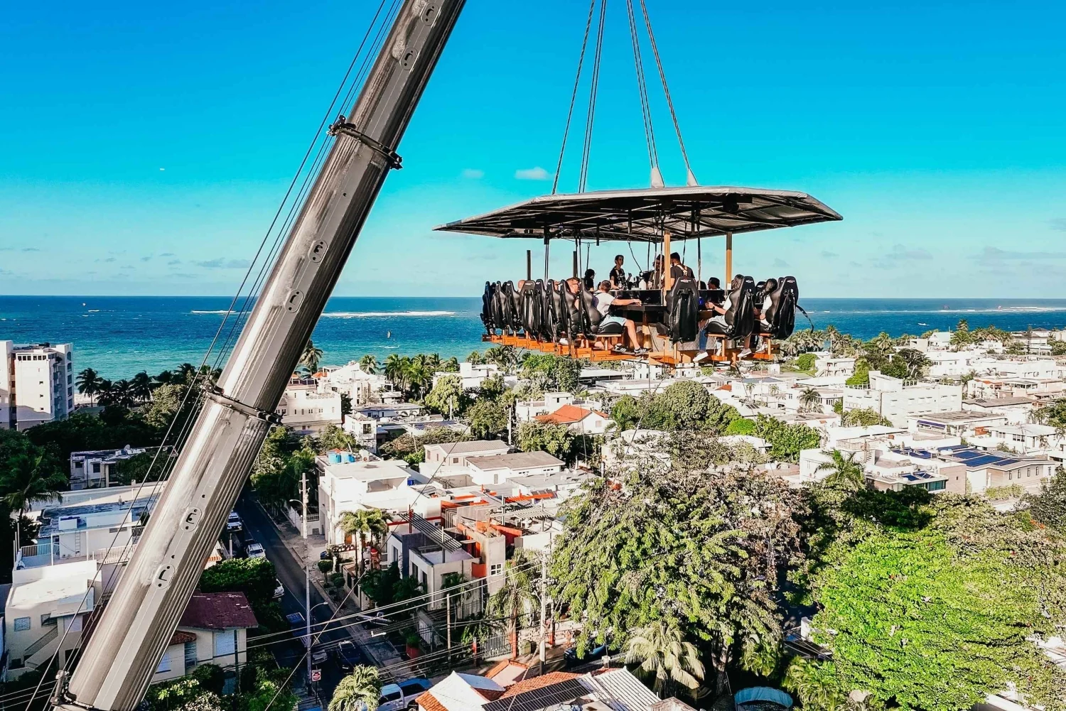 FlyDining table above the oceanfront